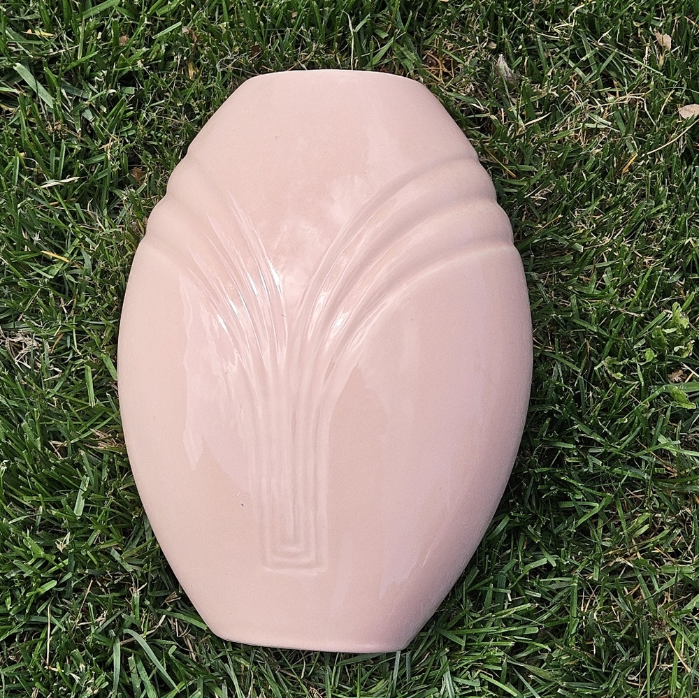 80s boho vapor wave pink Haeger vase